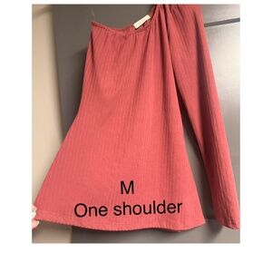 One shoulder top
